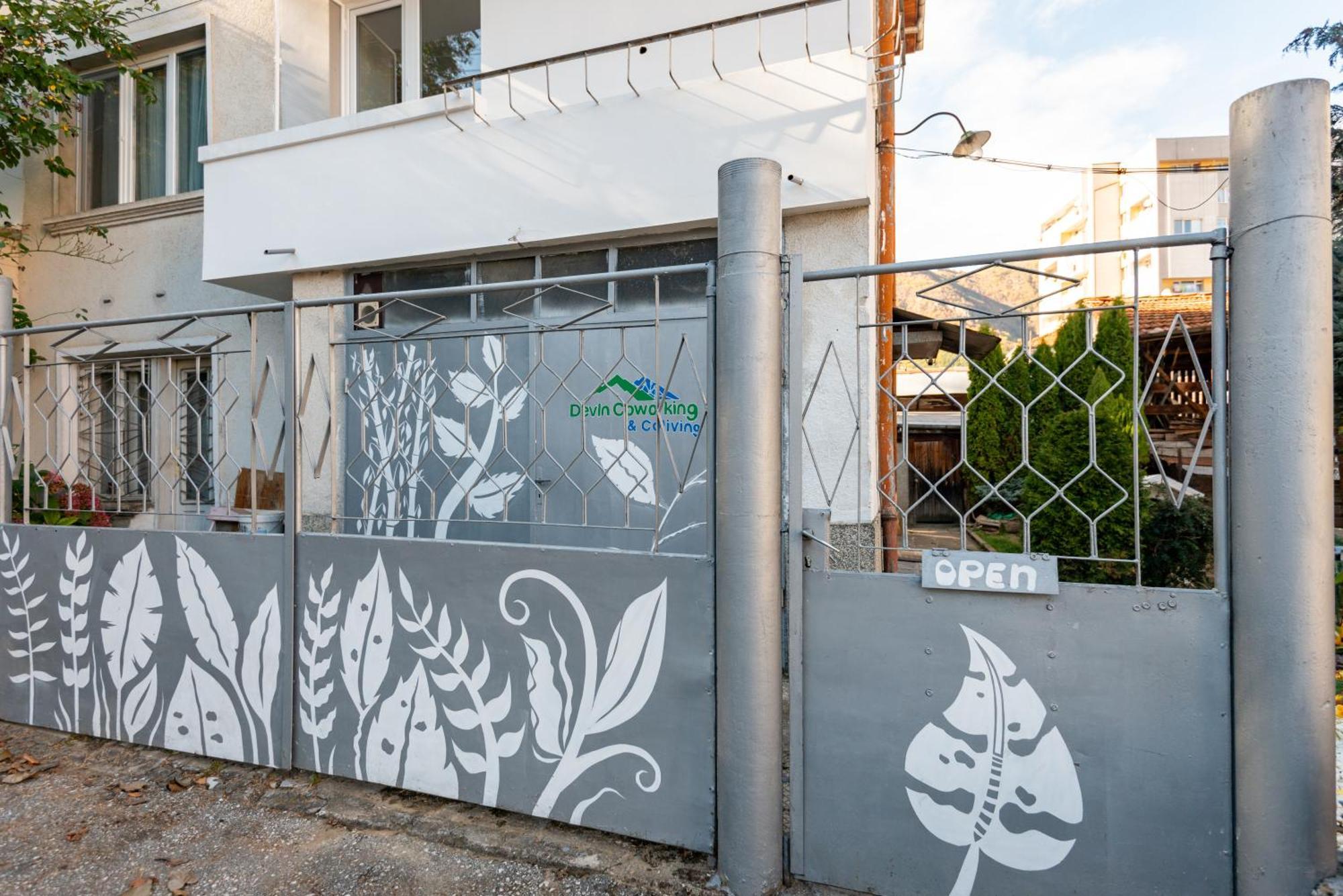 Devin Coworking & Coliving Apartment Exterior photo