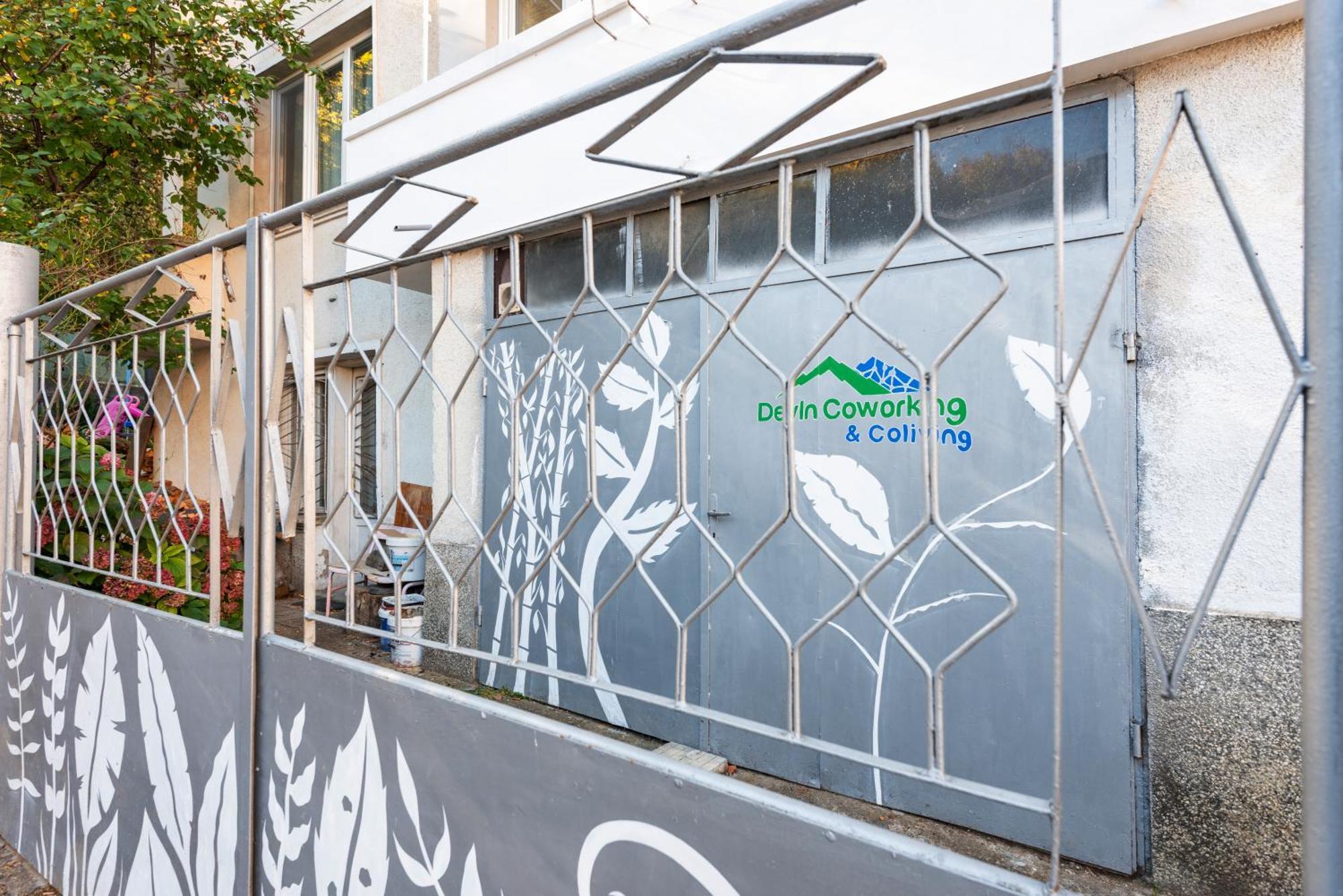 Devin Coworking & Coliving Apartment Exterior photo