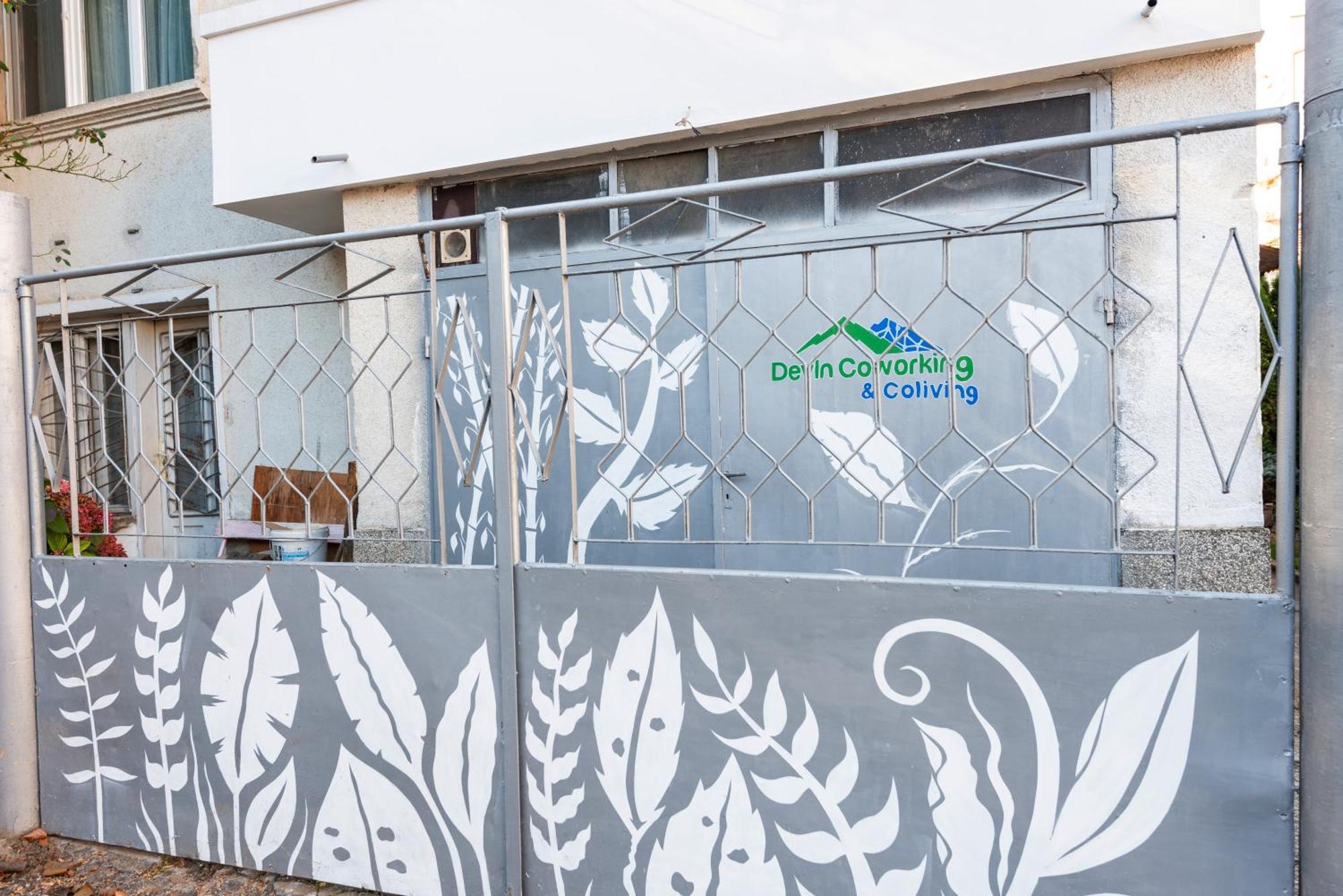 Devin Coworking & Coliving Apartment Exterior photo