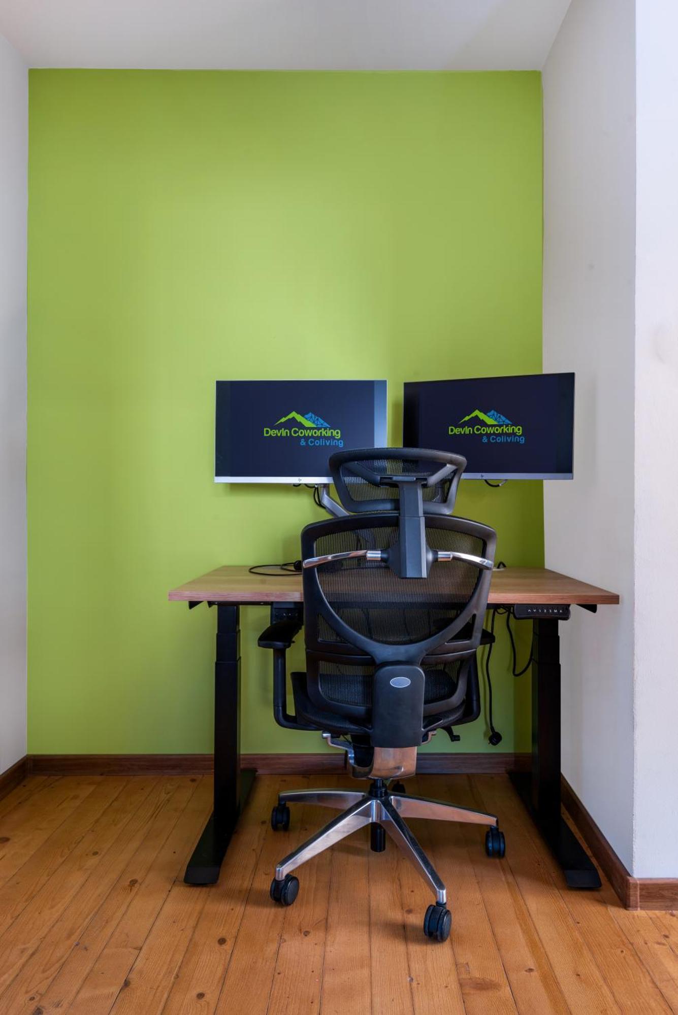 Devin Coworking & Coliving Apartment Exterior photo